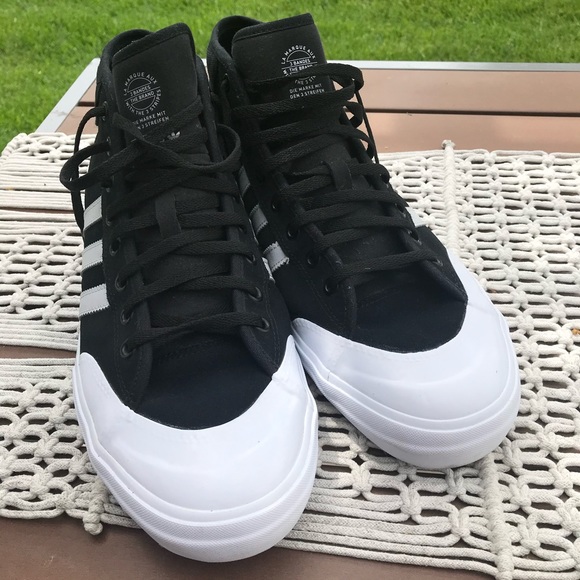 mens adidas matchcourt